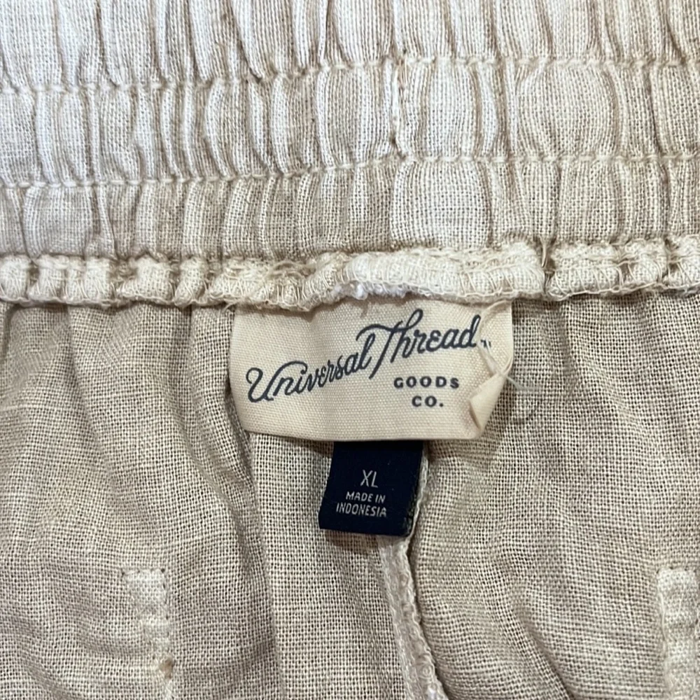 Universal Thread Shorts - Picture 3 of 5
